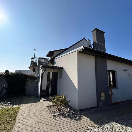 Casa Con Jardin Vallado Kamieniec Wroclawski Exterior photo
